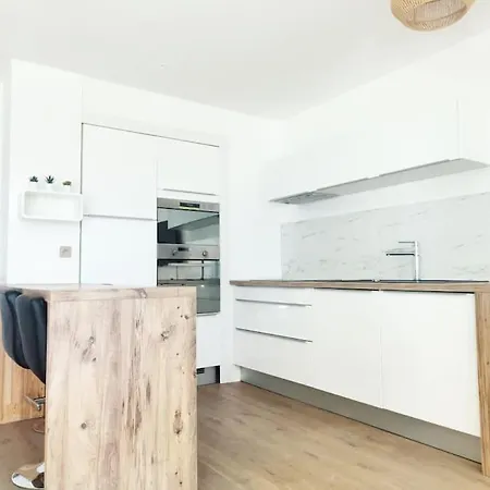 Beau Duplex Familial Avec Jardin Cloture Apartment